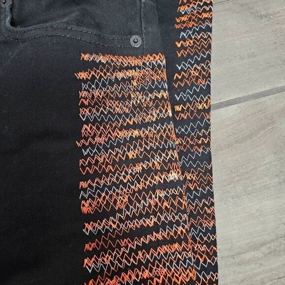 Levi's Hand-Embroidered Jeans - Picture 3 of 12